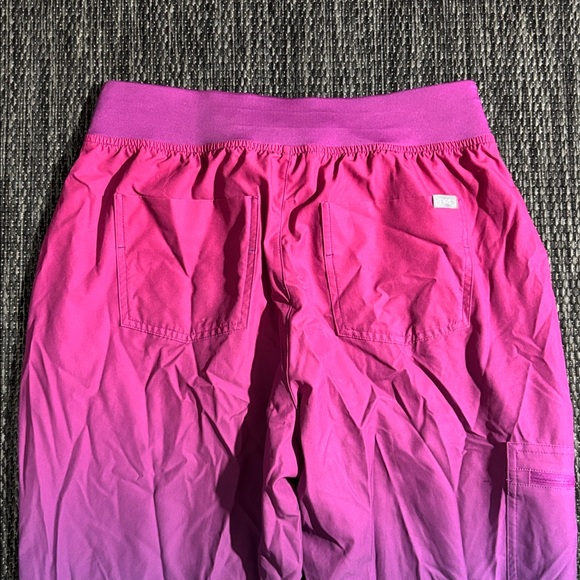 Figs Zamora jogger pink ombre - Picture 6 of 7